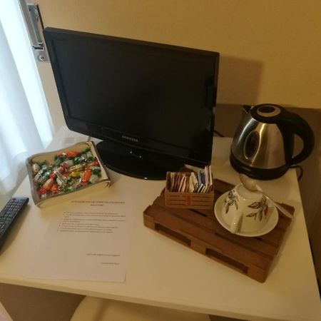 Locanda Della Pieve Tizzano Val Parma Dış mekan fotoğraf
