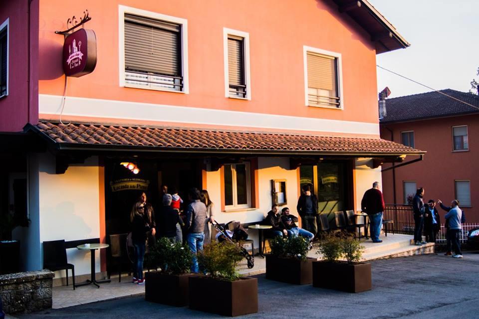 Locanda Della Pieve Tizzano Val Parma Dış mekan fotoğraf